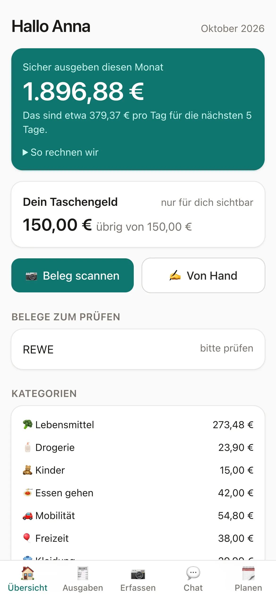 Fairmily auf dem Handy mit dem Betrag, den eine Familie diesen Monat noch sicher ausgeben kann